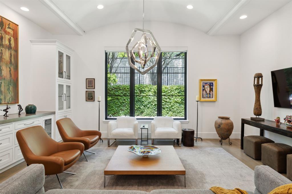 Crestway Forest Estates - Residential