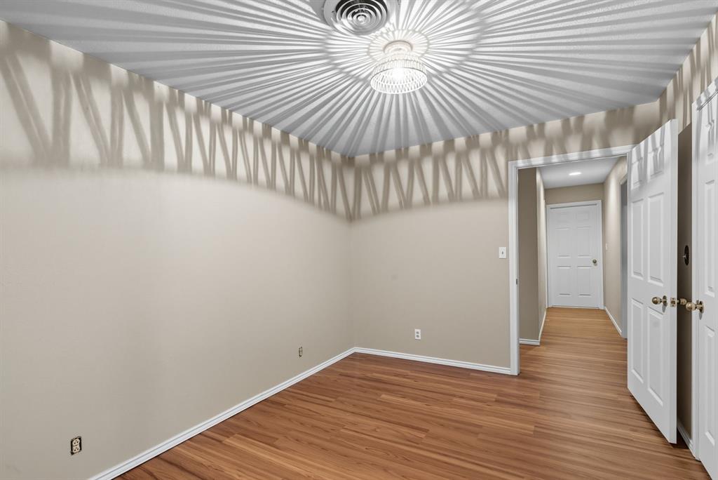 Royal Oaks - Residential