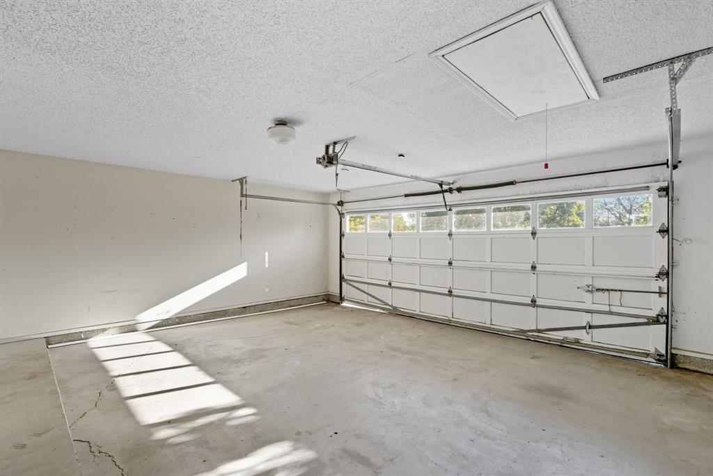 Royal Oaks - Residential