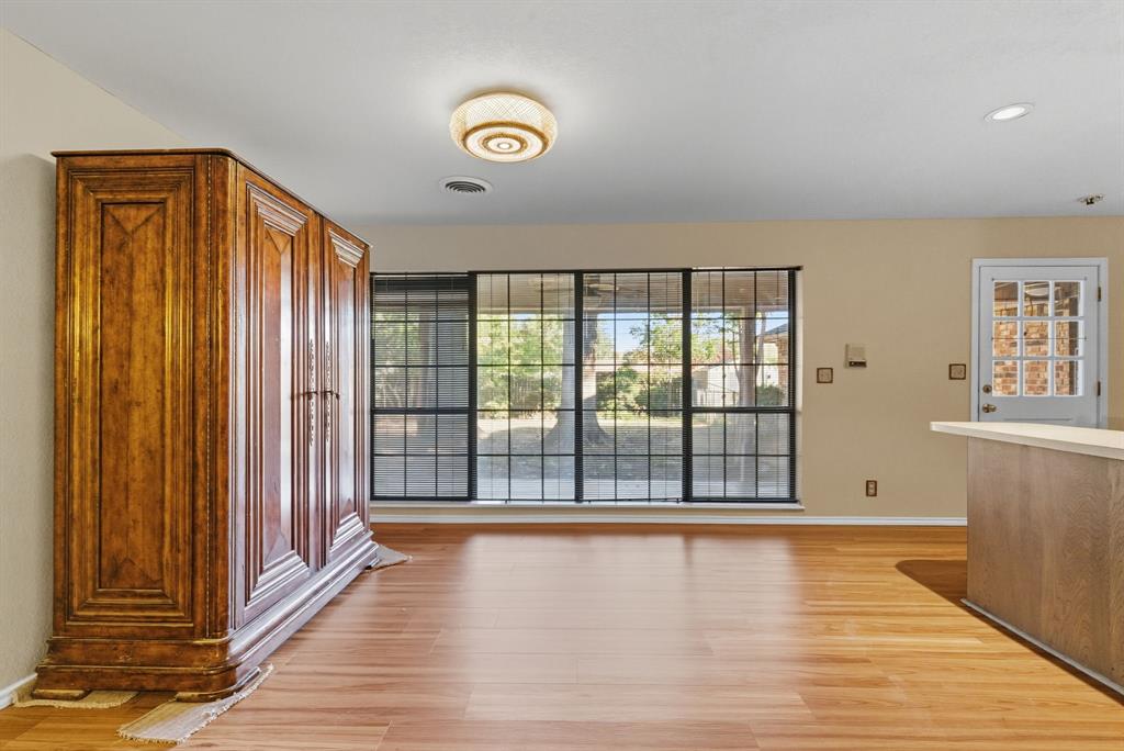 Royal Oaks - Residential