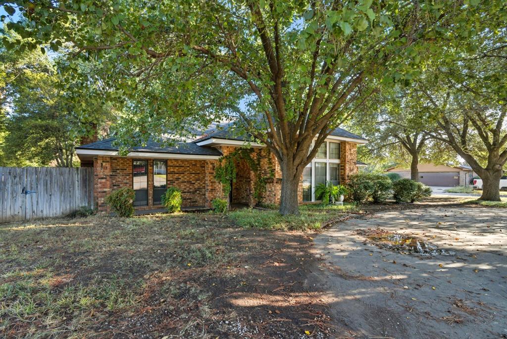 Royal Oaks - Residential