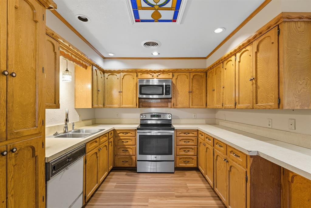 Royal Oaks - Residential