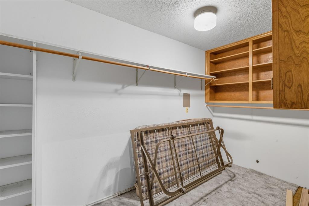 Royal Oaks - Residential