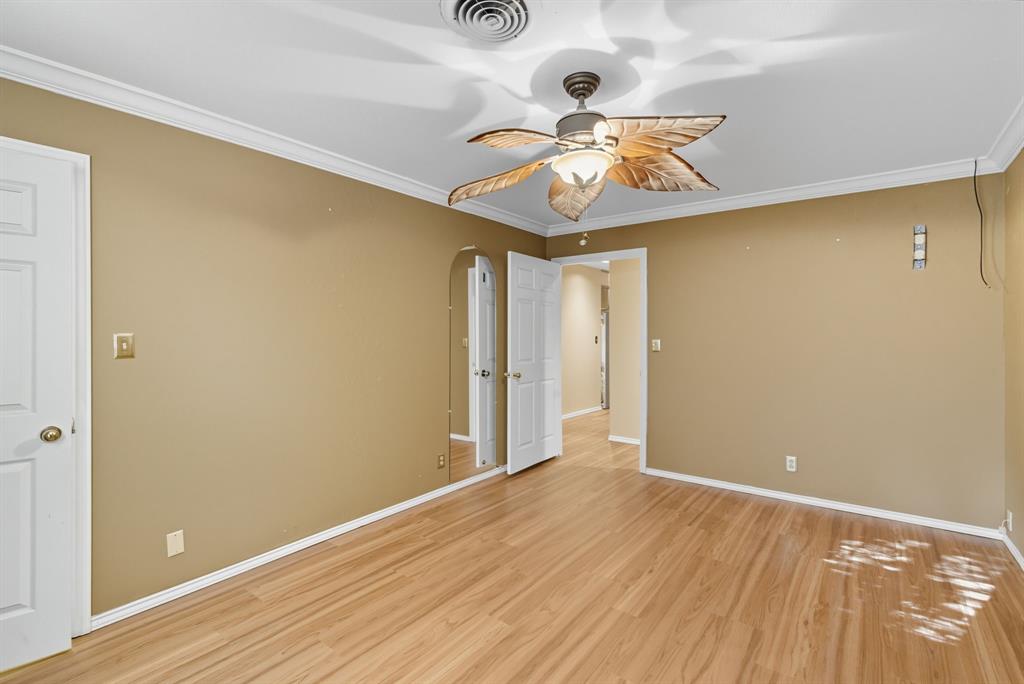 Royal Oaks - Residential