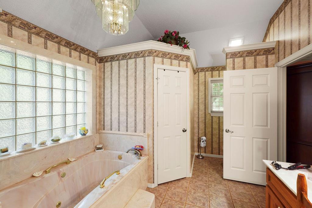 Stone Chimney Creek - Residential