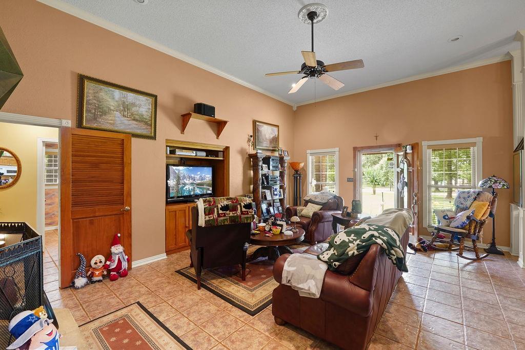 Stone Chimney Creek - Residential