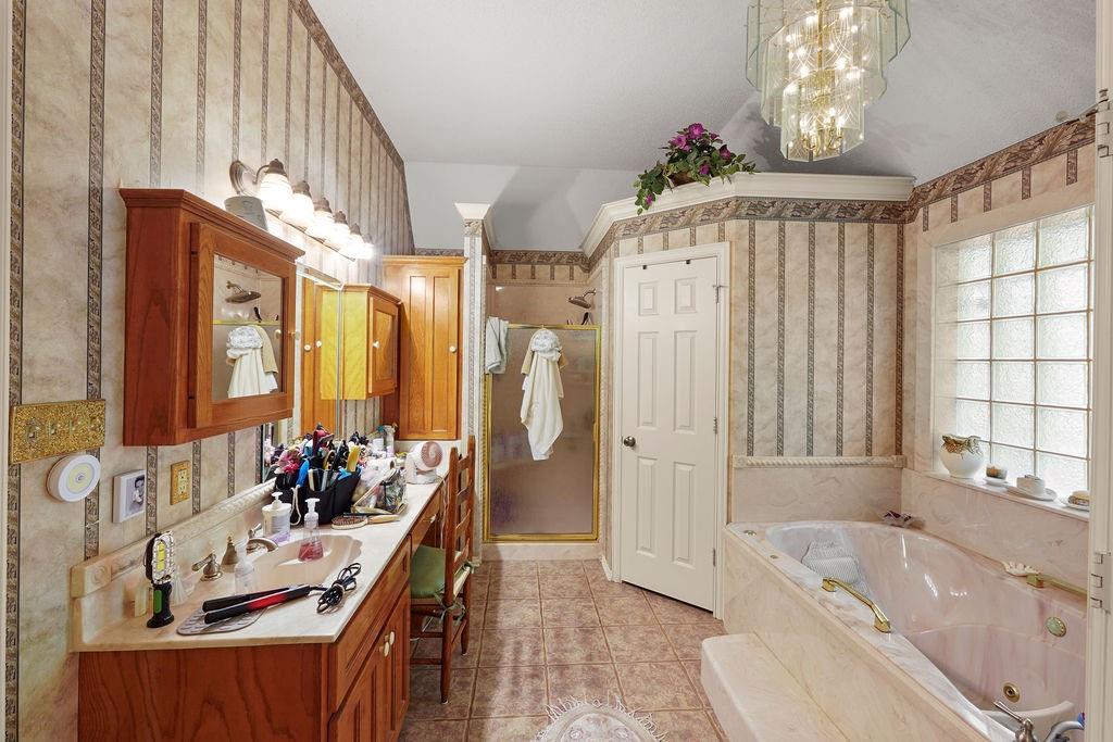 Stone Chimney Creek - Residential