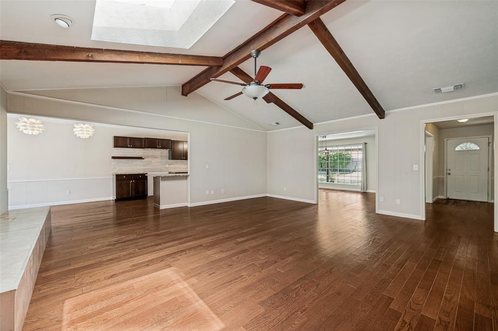 2525 Eucalyptus Drive