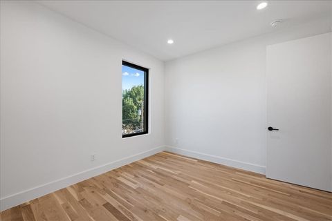 Tiny photo for 4517 Weldon Street, Dallas, TX 75204 (MLS # 20934015)