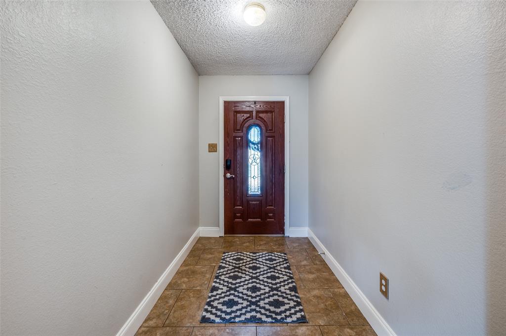 2909 Chisholm Trail