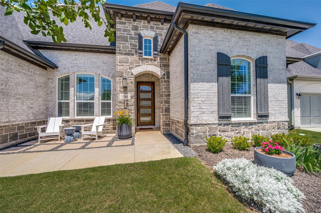 2704 Castlebridge