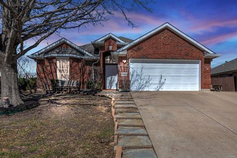 201 Foreston Drive Roanoke TX 76262