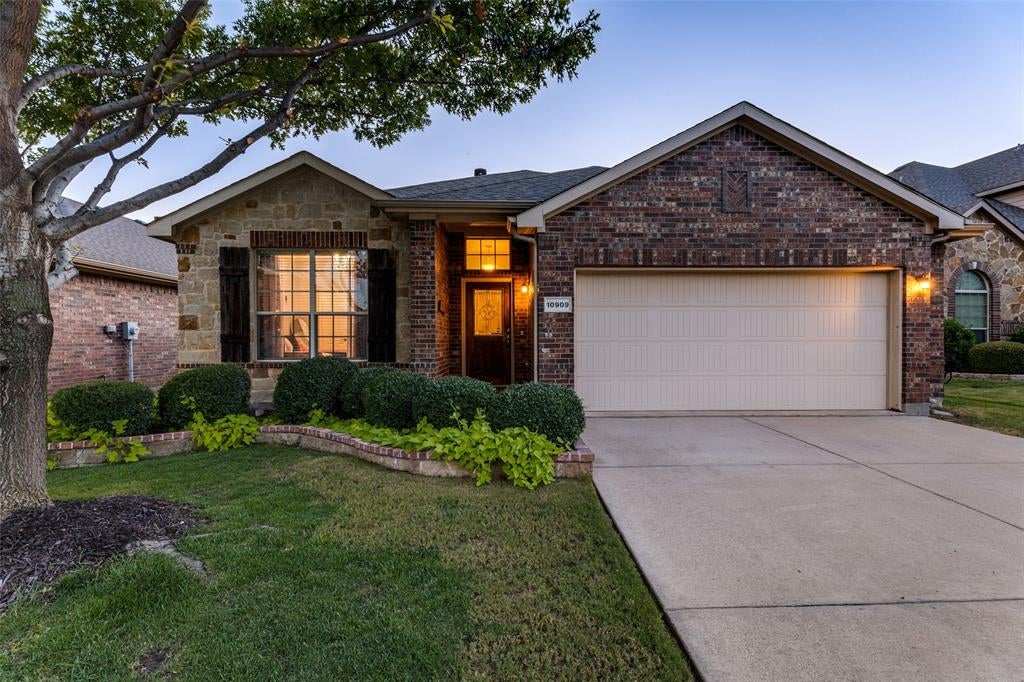 10909 Hawks Landing Road