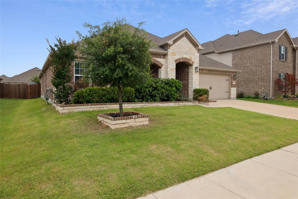 933 Basket Willow Terrace