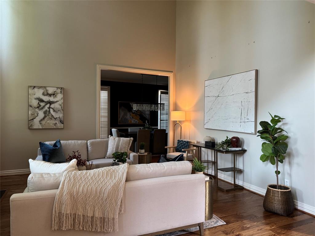 5909 Fossil Ridge Drive