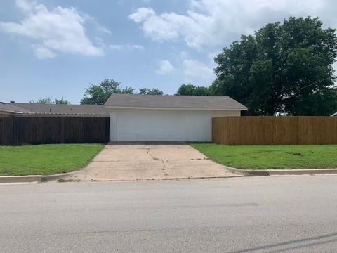 A home in Benbrook