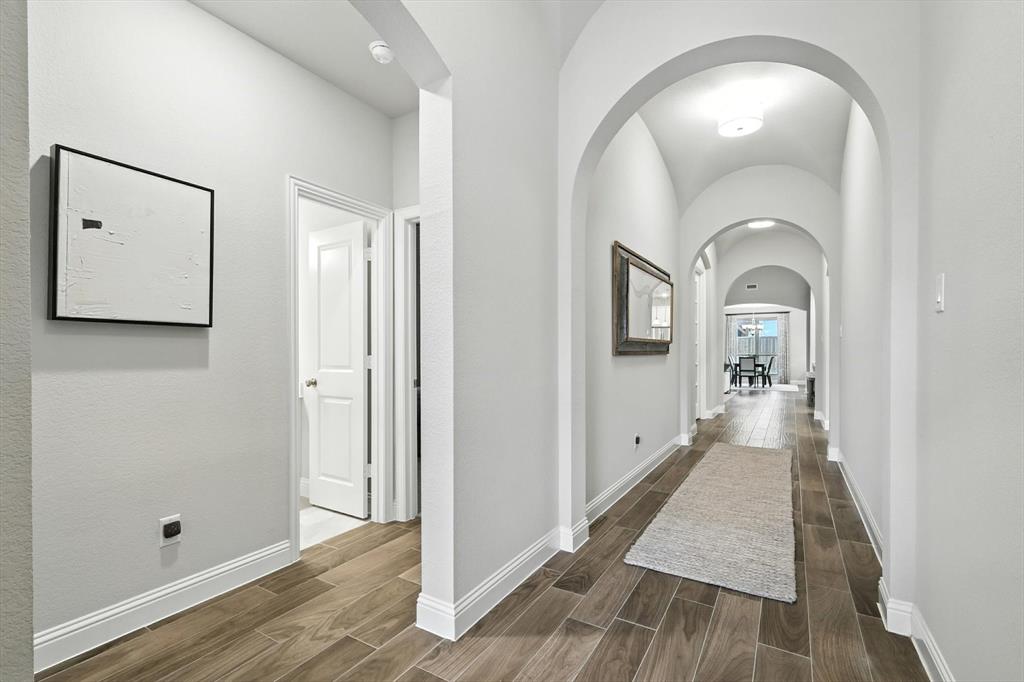 1657 Everitt Trail