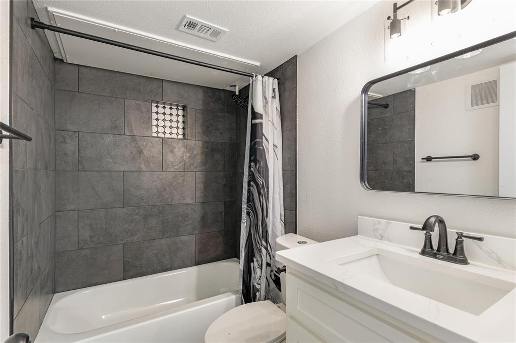 6108 Abrams Road 127