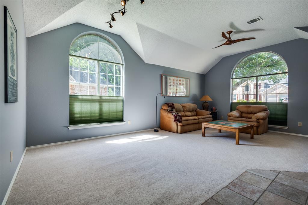 5000 Timberview Drive