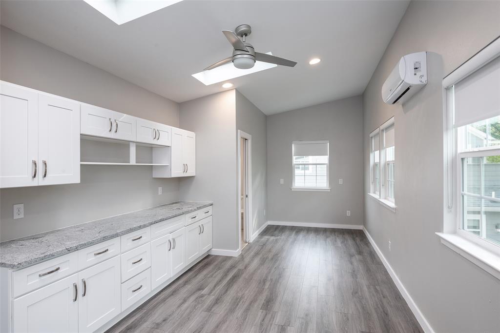 Oak Lawn Heights - Residential