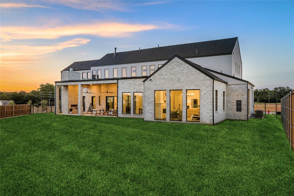 Preston Manor - Residential