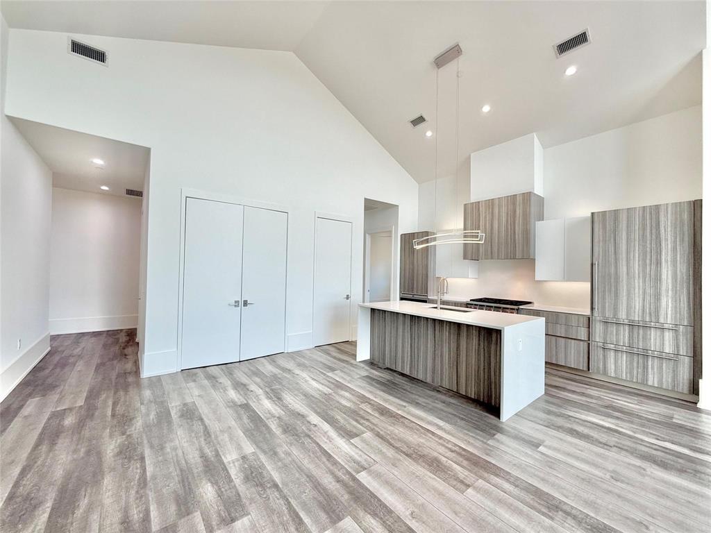 3525 Normandy Avenue 31