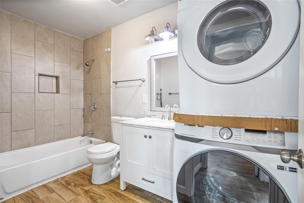 Country Club Park 01 - Residential