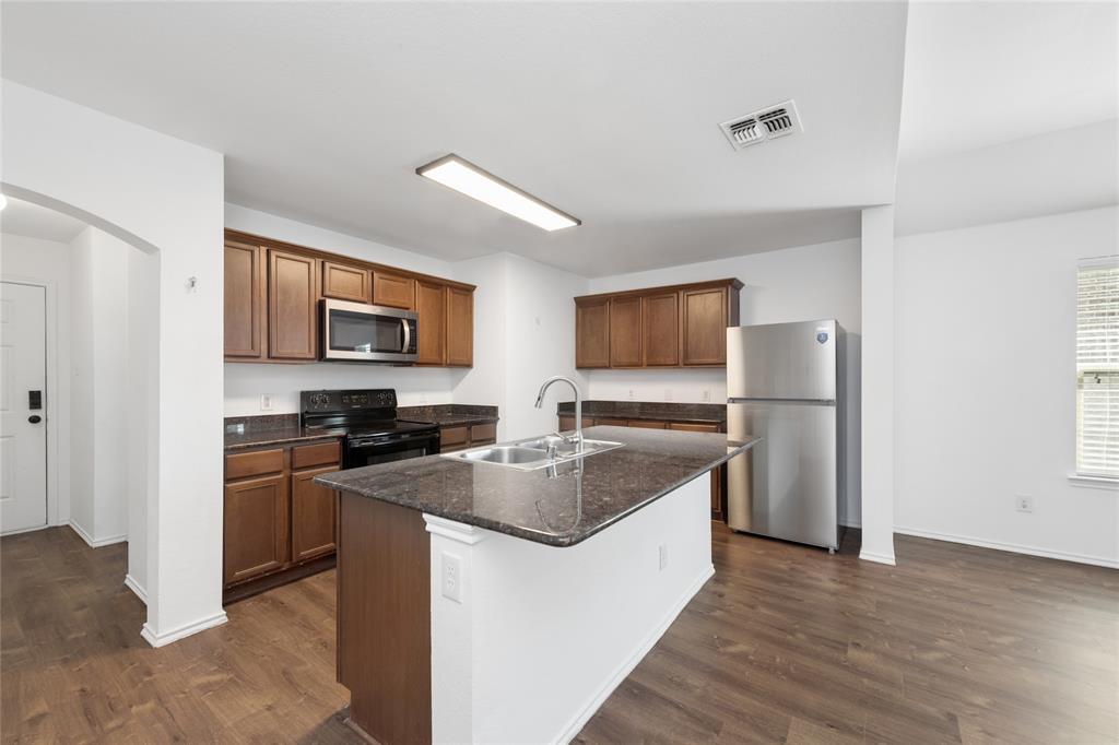 402 Andalusian Trail