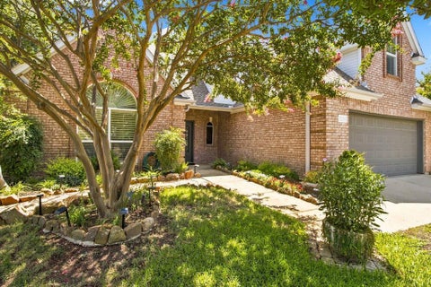 Photo of 2620 Heather Brook Court, Bedford, TX 76021 (MLS # 21355351)