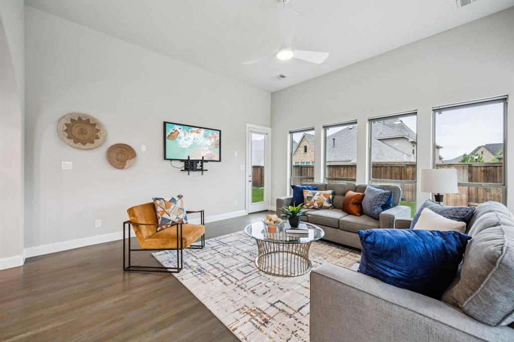 3940 White Clover Lane