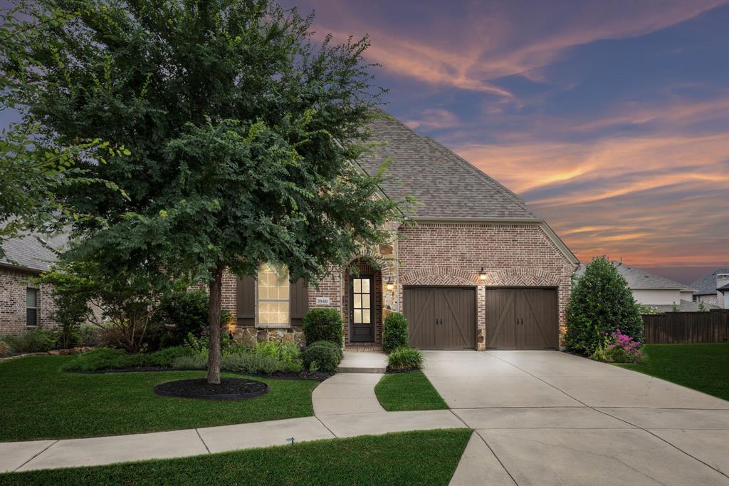 3940 White Clover Lane