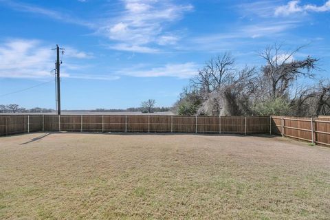 Tiny photo for 2202 Briarwood Drive, Bridgeport, TX 76426 (MLS # 21192748)