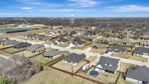 Tiny photo for 2202 Briarwood Drive, Bridgeport, TX 76426 (MLS # 21192748)