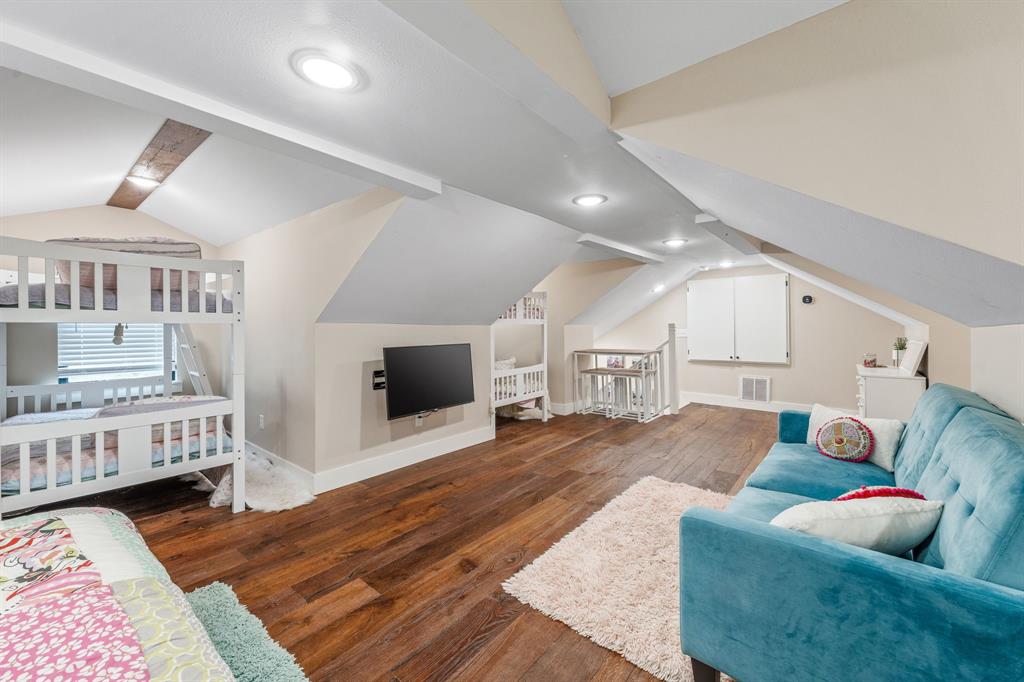 Twin Lake - Residential