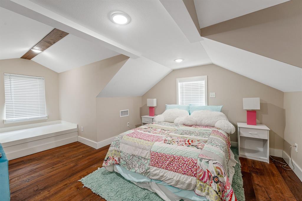 Twin Lake - Residential