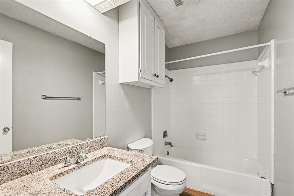 Woodhaven Cntry Club Estates - Residential