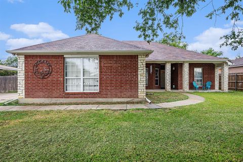 3824 Linkcrest Drive W Aledo TX 76008
