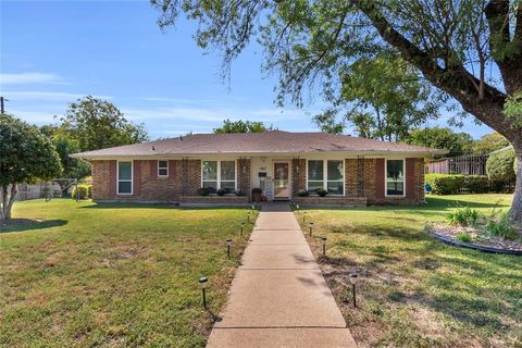 A home in Duncanville