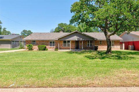 2306 Fran Circle Clyde TX 79510