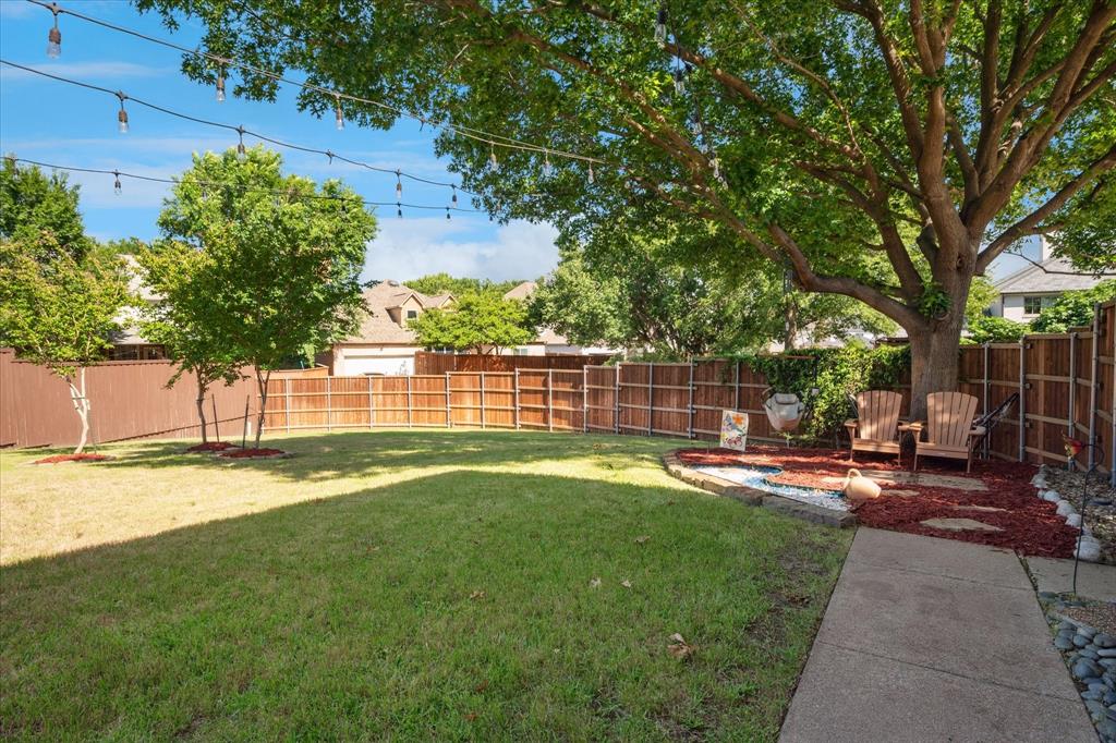 2200 Southern Oak Drive