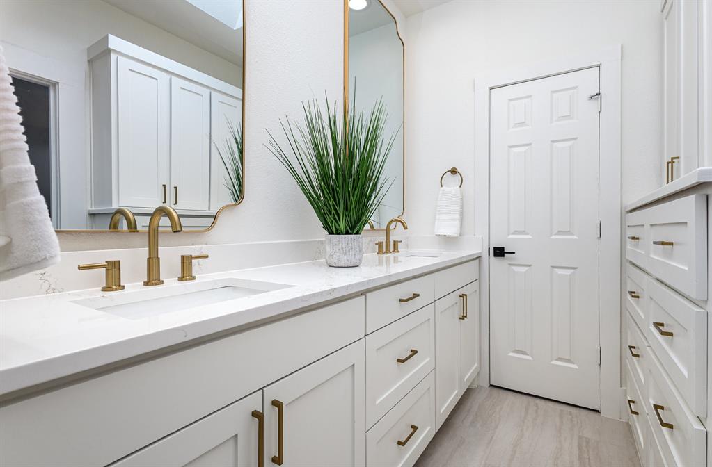 Country Club Estates - Residential