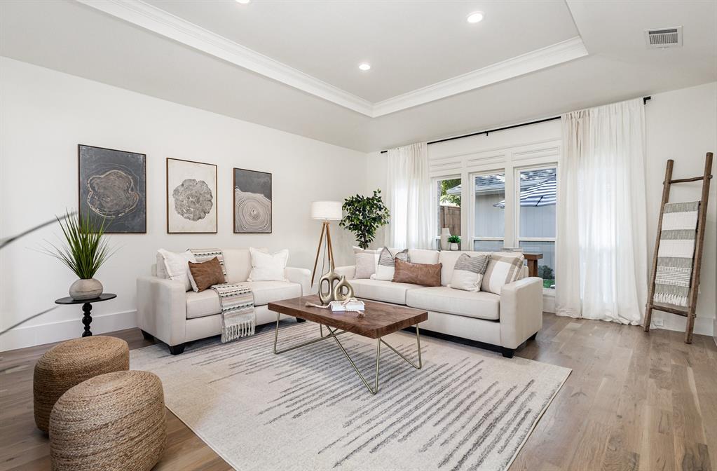 Country Club Estates - Residential