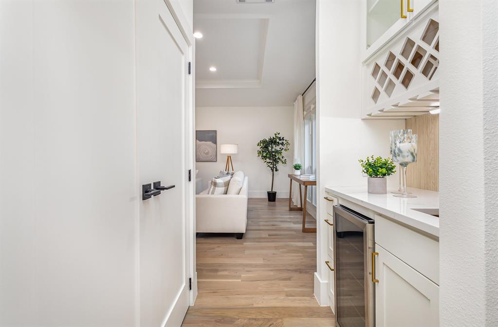 Country Club Estates - Residential