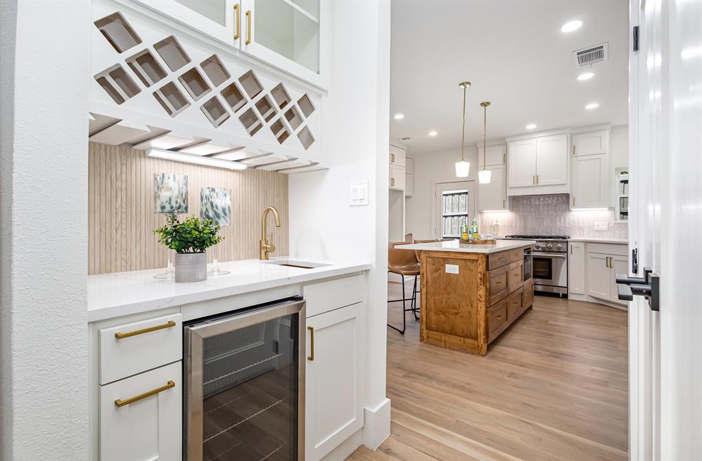 Country Club Estates - Residential