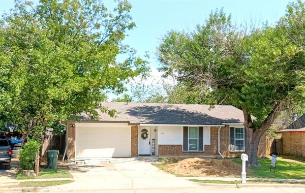3405 HICKORY HILL DR, ARLINGTON, TX 76014 - Image 2a0f52c35c4cd9418421a6ca65cc90f0/132287149
