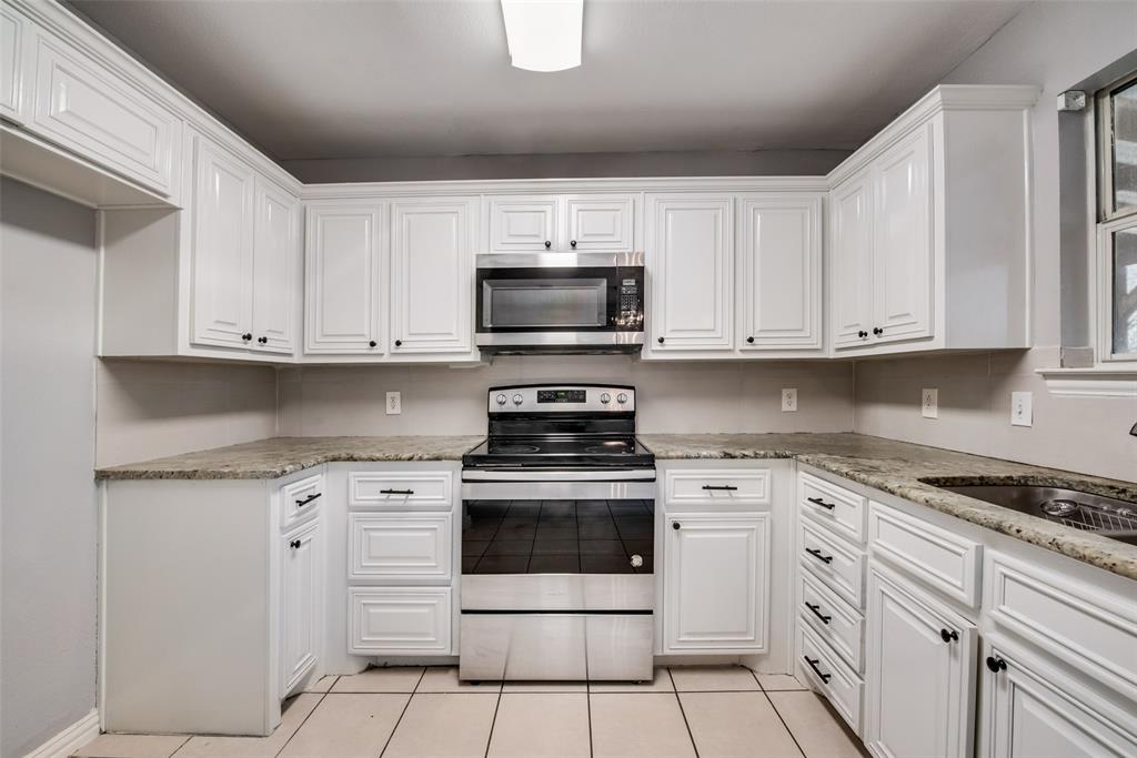 River Oaks #4 - Residential Lease