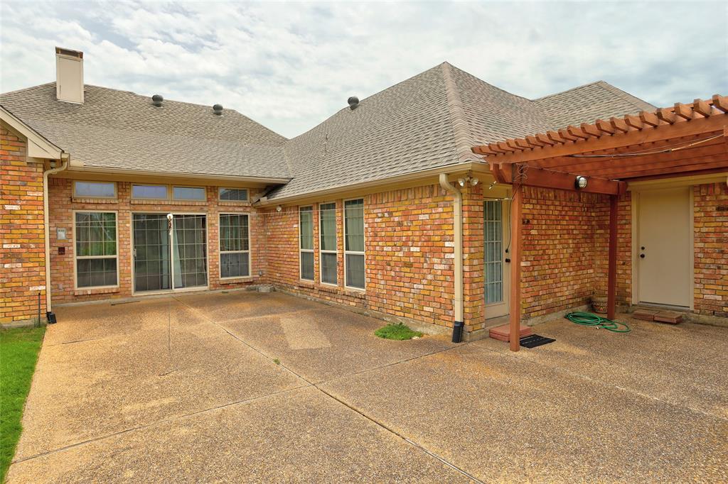 19 Las Brisas Circle