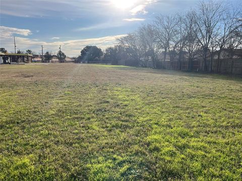 0 W Cleburne Road Fort Worth TX 76133