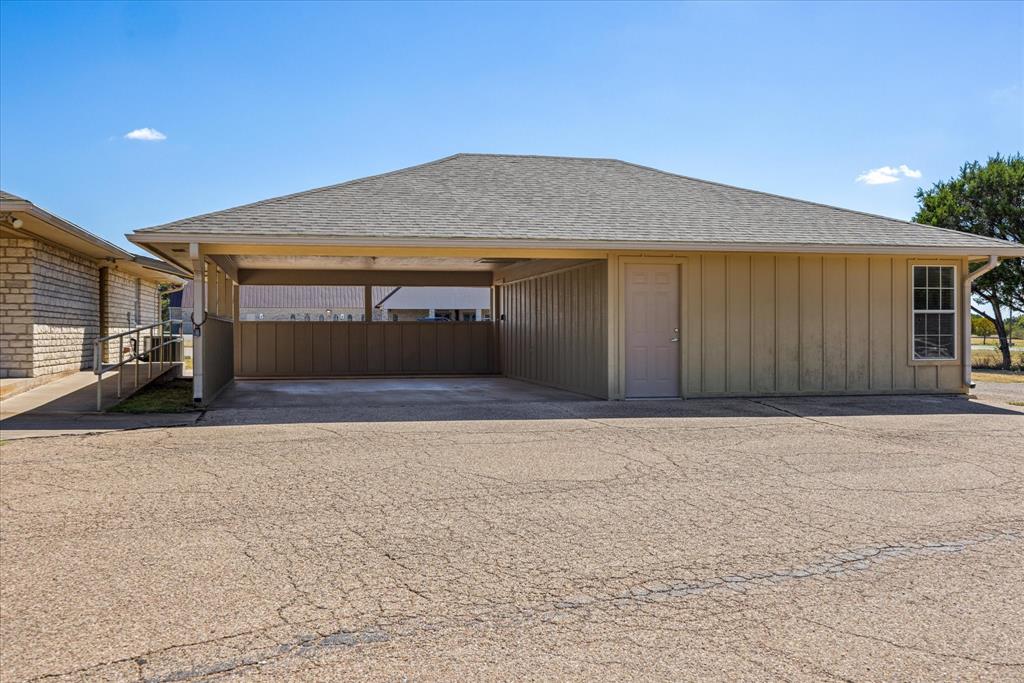 2111 W US Highway 377