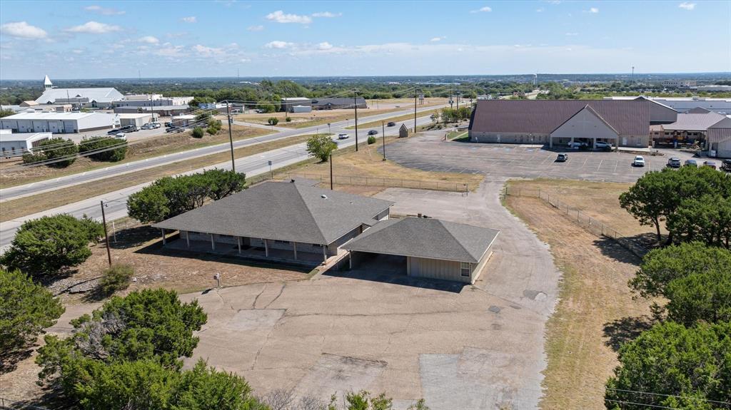 2111 W US Highway 377